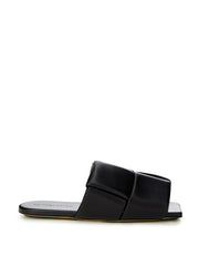 Bottega Veneta Black Leather Maxi Intreccio Slipper