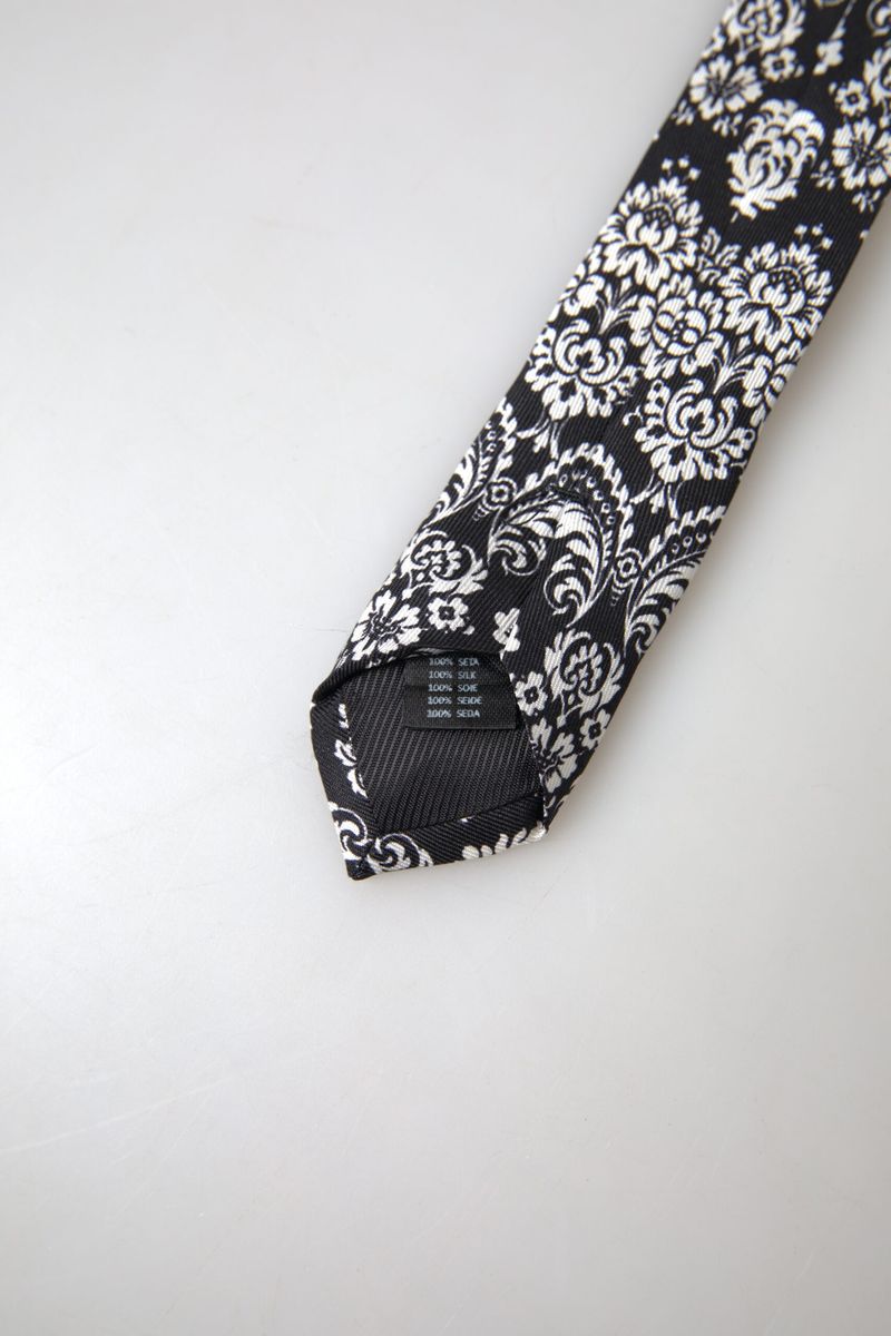 Dolce & Gabbana Exclusive Silk Bowtie in Black and White